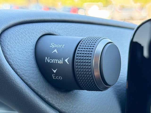 New 2025 Lexus ES 350 w/ Premium Package image 30