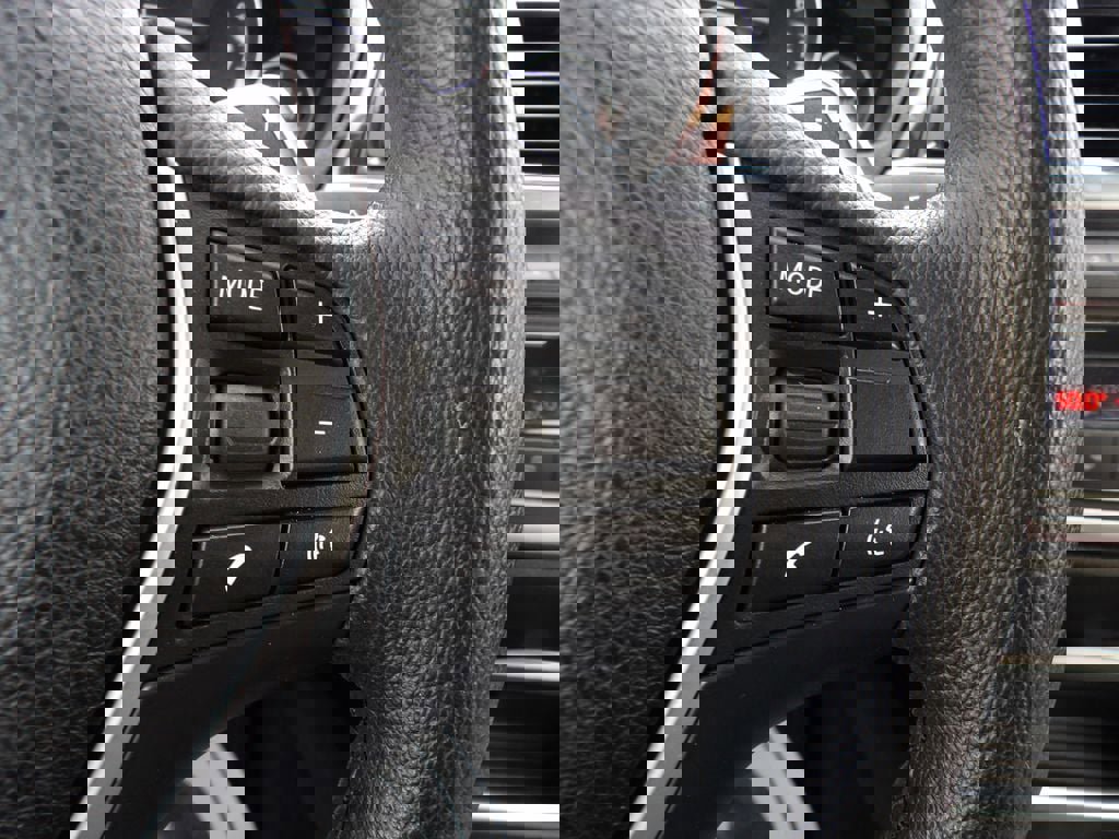 Used 2015 BMW 428i xDrive Convertible image 18