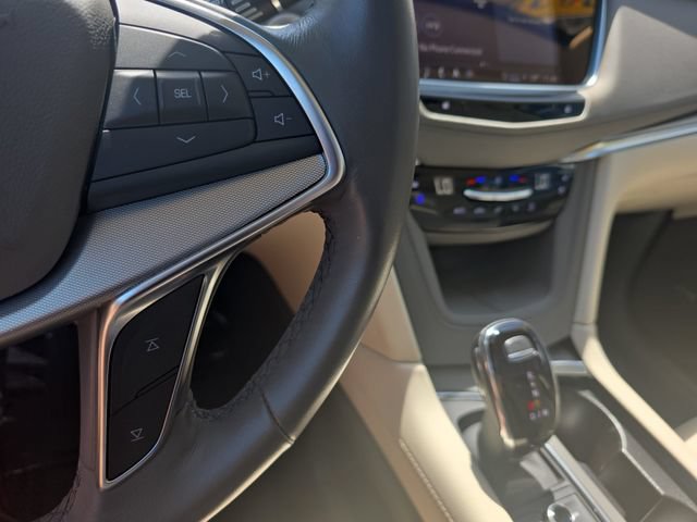 Certified 2023 Cadillac XT5 Premium Luxury AWD/4WD image 18