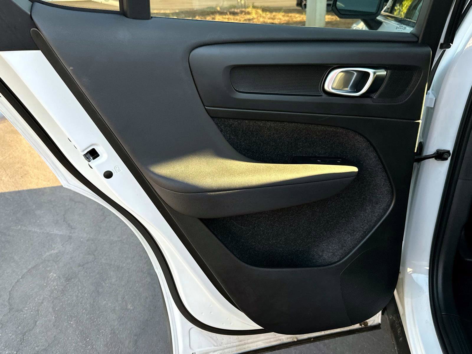 Certified 2023 Volvo C40 P8 Recharge Plus image 13