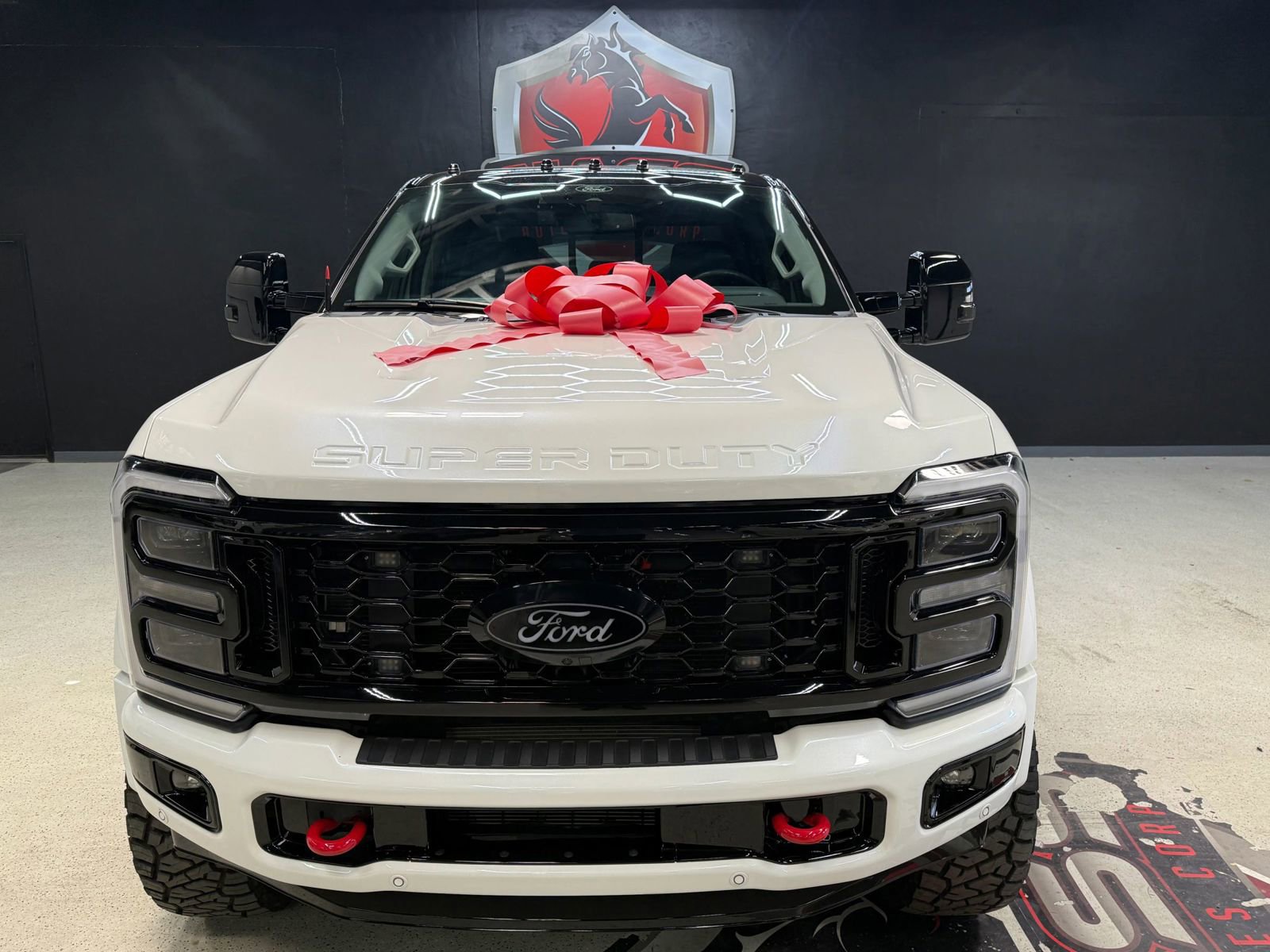 Used 2024 Ford F450 Limited w/ FX4 Off-Road Package image 9