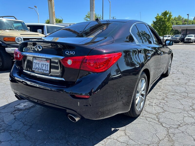 Used 2014 INFINITI Q50 w/ Moonroof Package RWD image 3