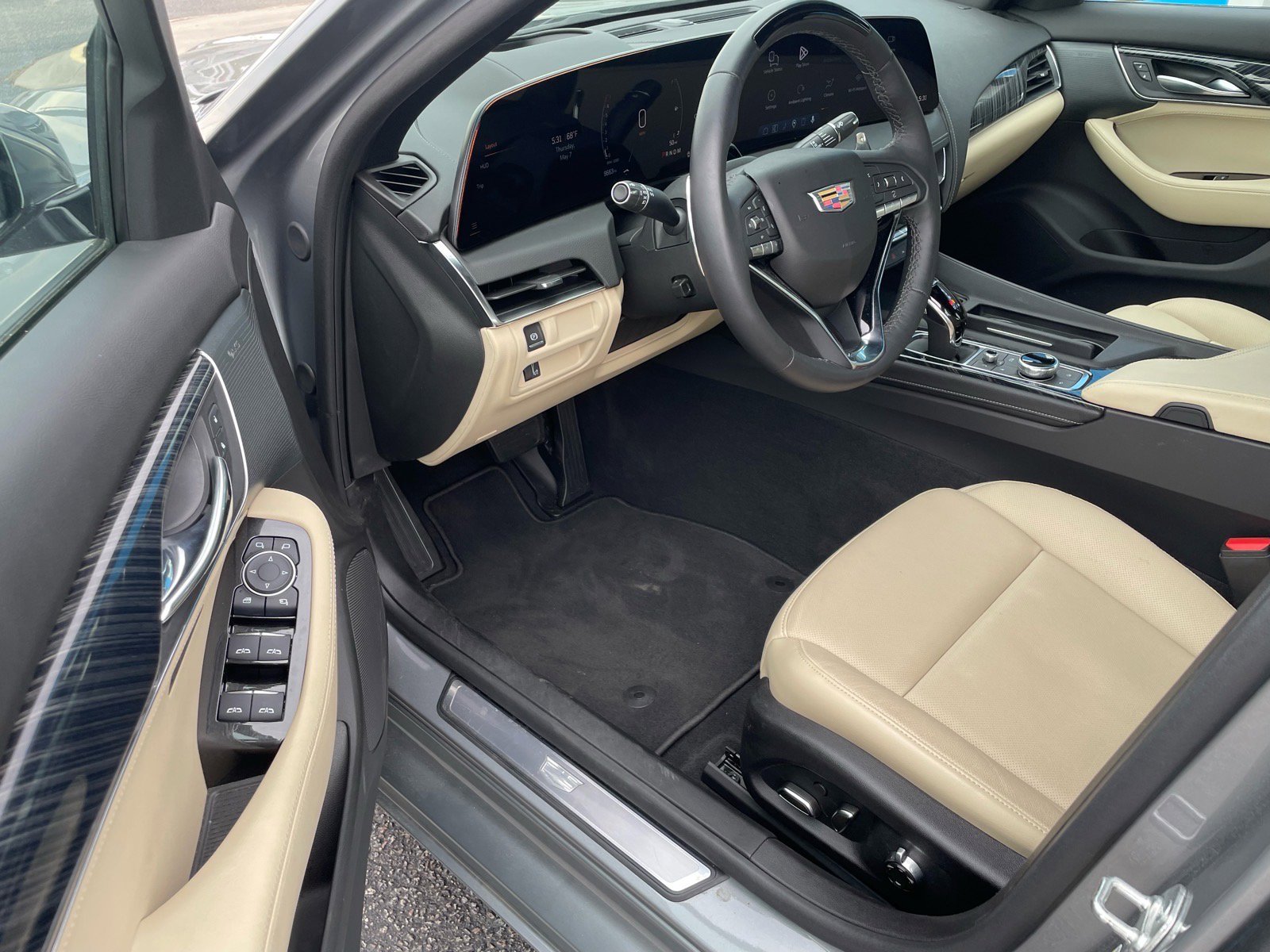 Used 2025 Cadillac CT5 Premium Luxury RWD image 4