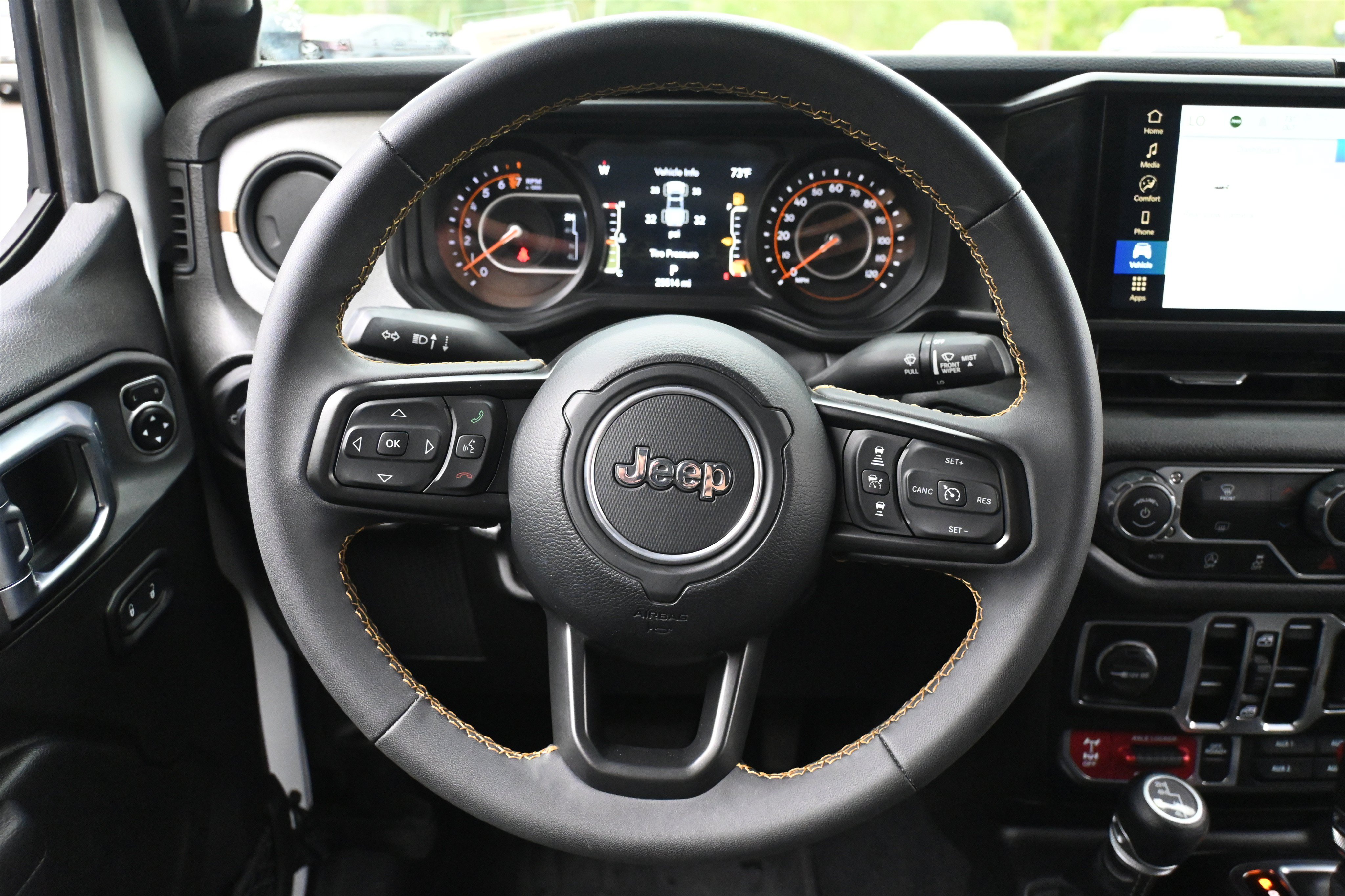 Used 2024 Jeep Gladiator Sport AWD/4WD image 22