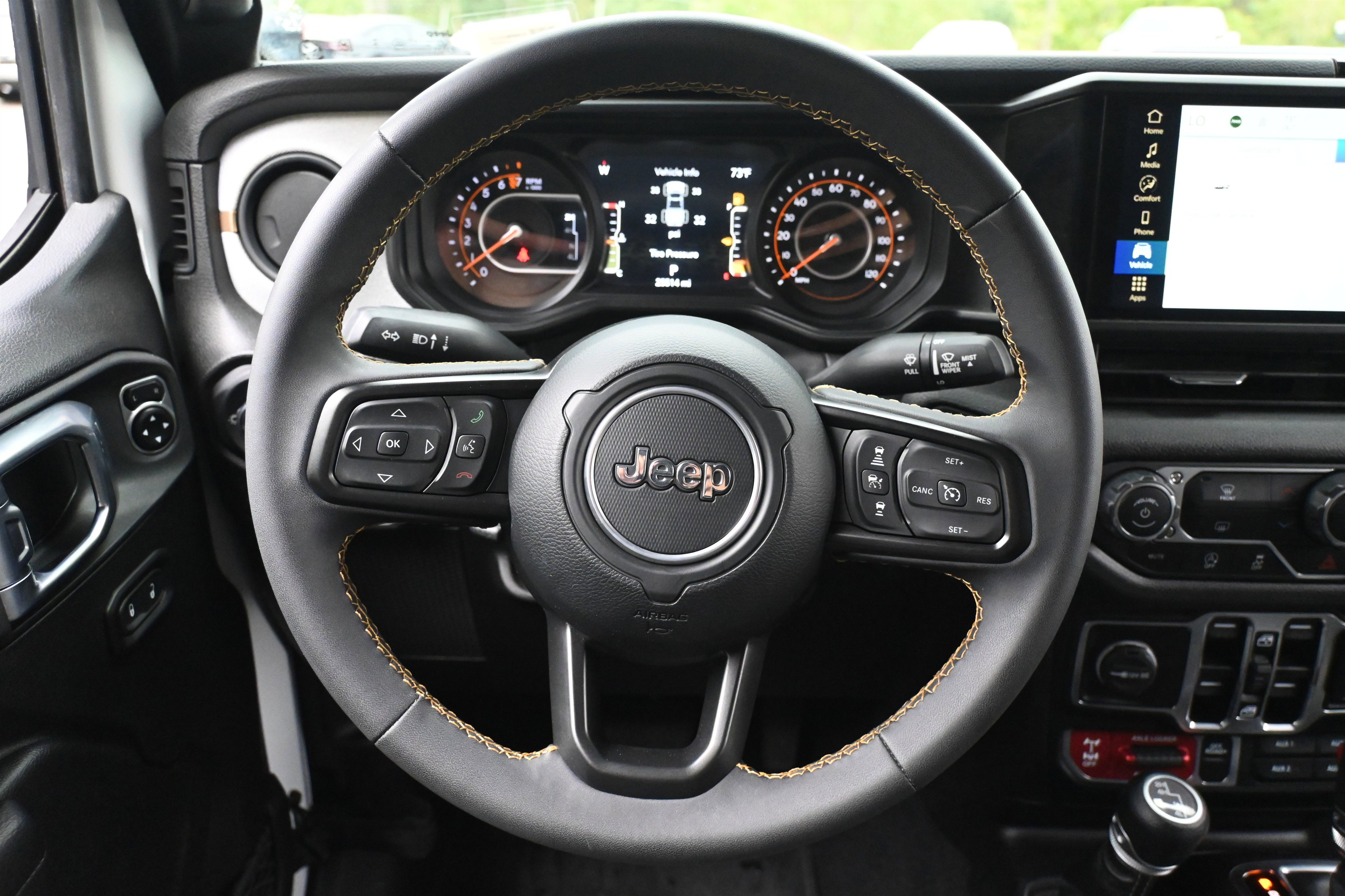 Used 2024 Jeep Gladiator Sport AWD/4WD image 22