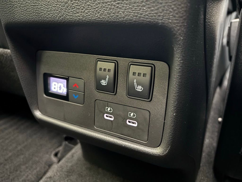 Used 2024 Nissan Rogue Platinum w/ Platinum Premium Package image 20