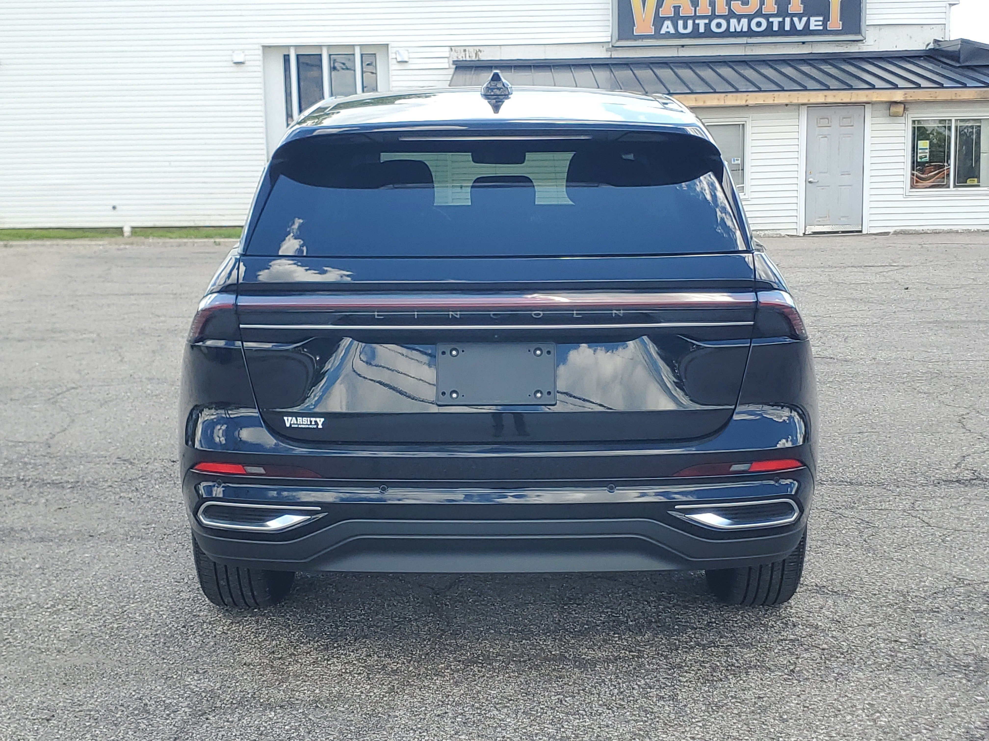 Certified 2024 Lincoln Nautilus Premier w/ Equipment Group 102A AWD/4WD image 2