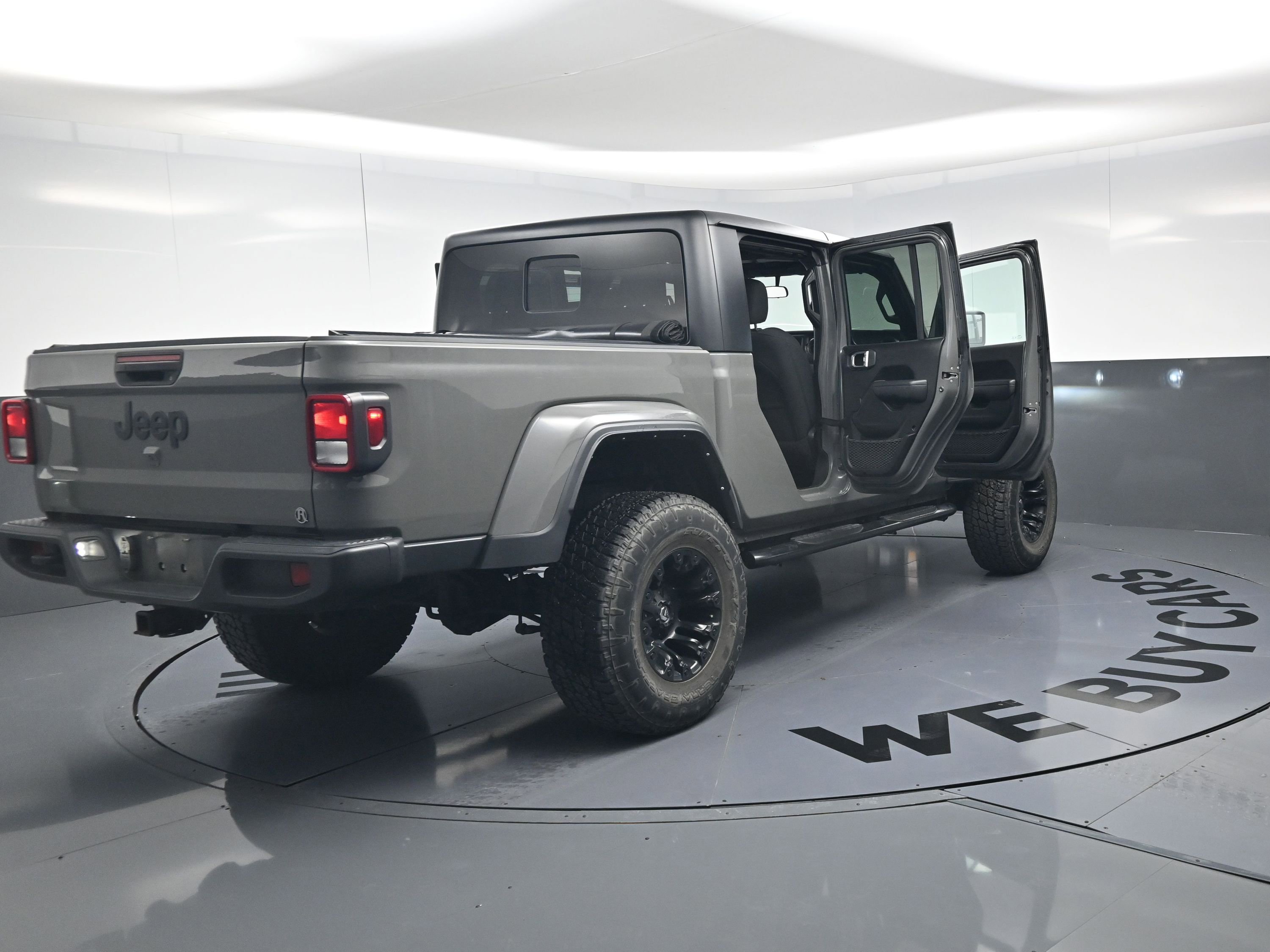 Used 2022 Jeep Gladiator Sport image 17