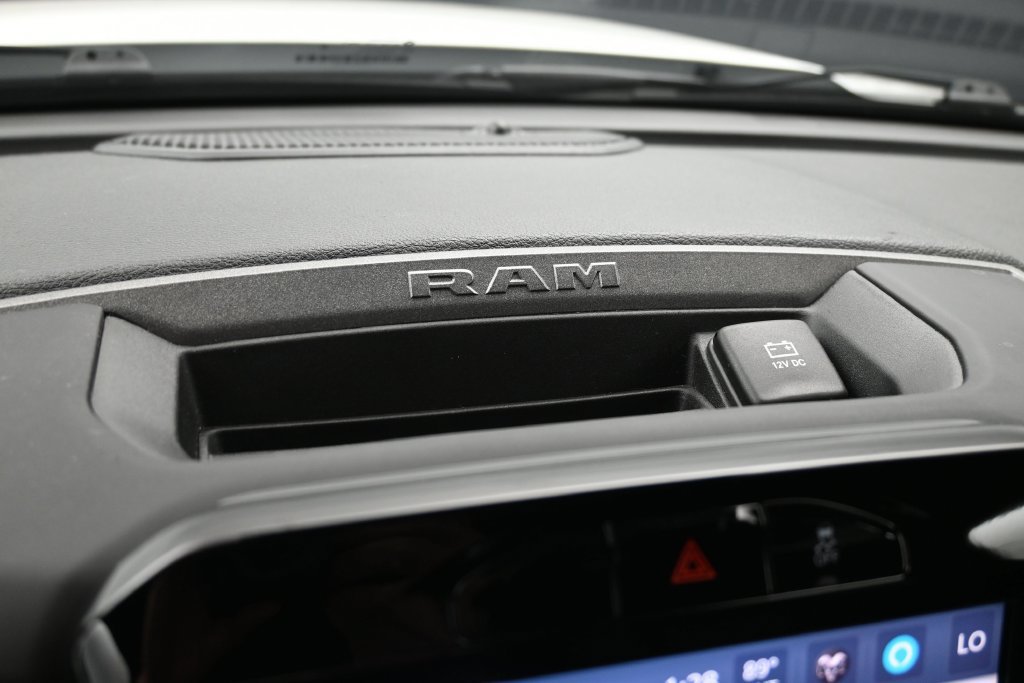 Used 2025 RAM 2500 Tradesman AWD/4WD image 11