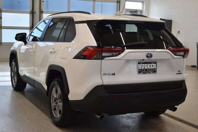 Used 2024 Toyota RAV4 LE AWD/4WD image 10
