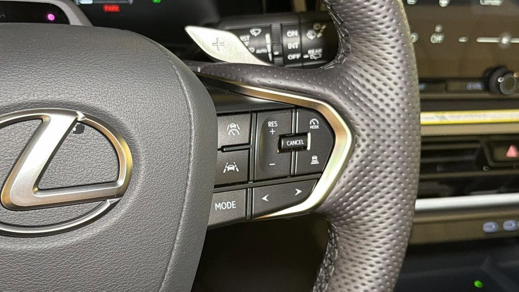 New 2026 Lexus TX 500h AWD image 20