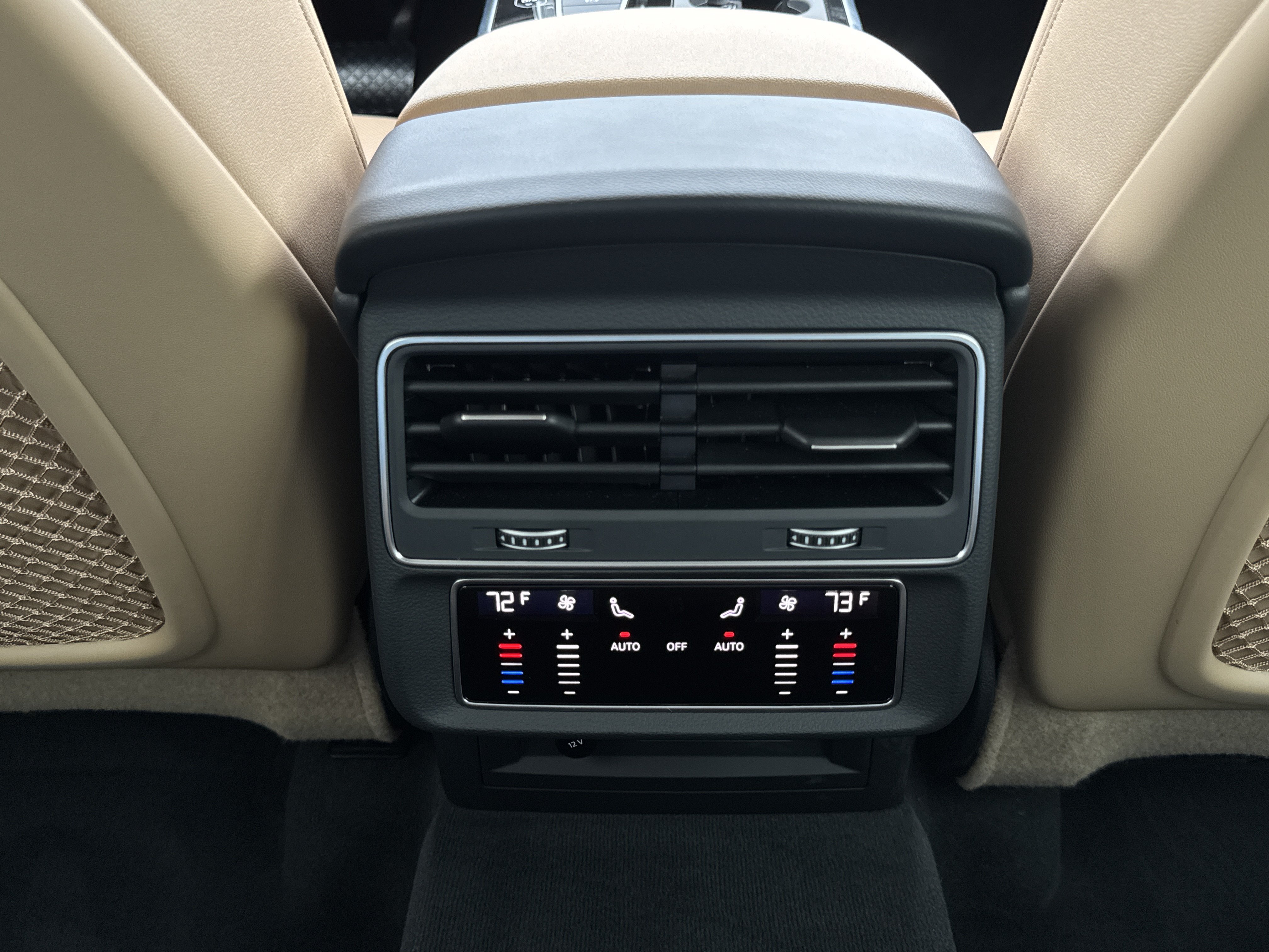 Certified 2025 Audi Q8 Premium Plus AWD/4WD image 17