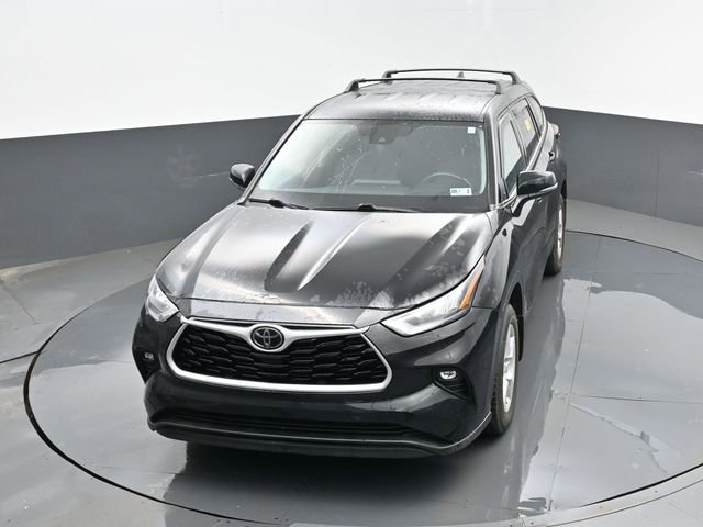Used 2020 Toyota Highlander LE image 22