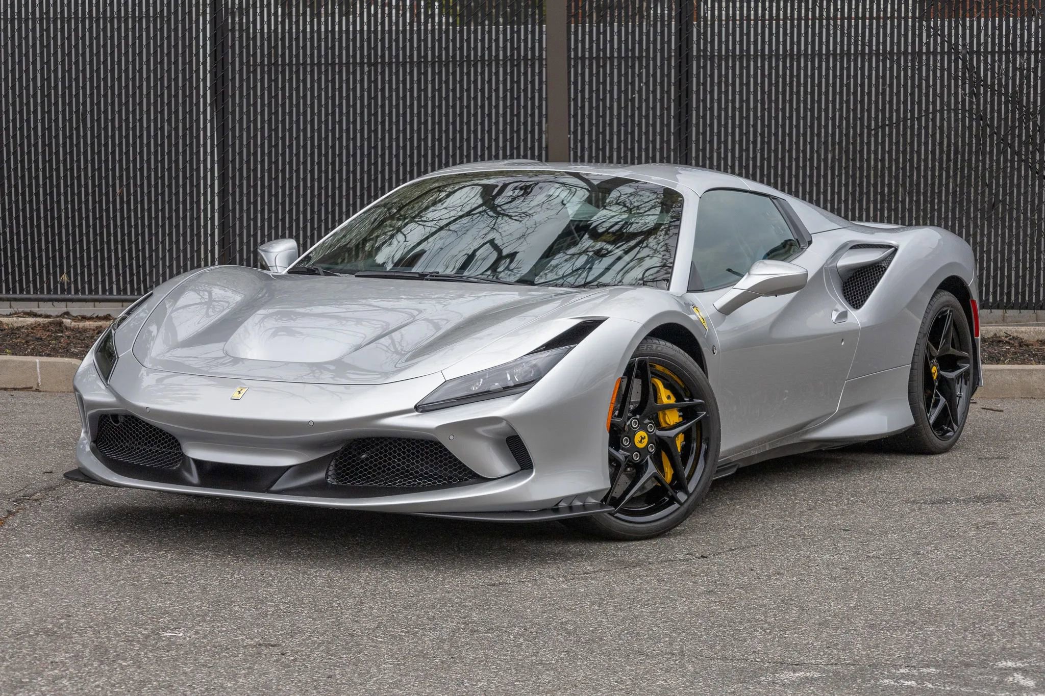 Used 2022 Ferrari F8 Tributo RWD image 8