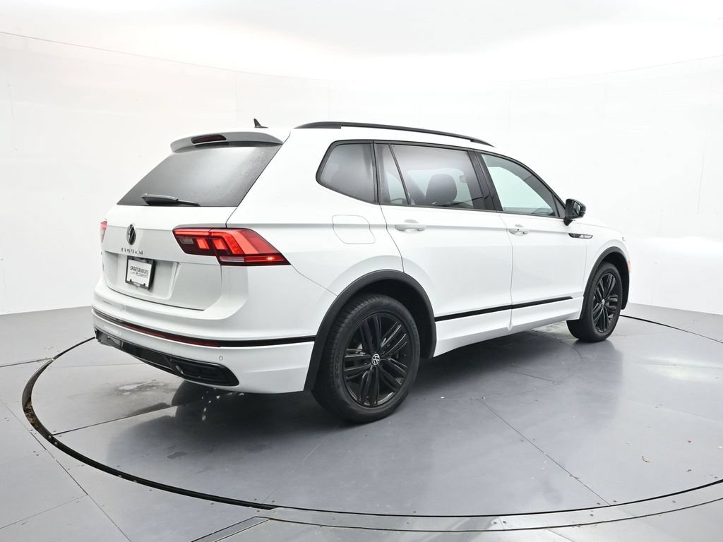 Used 2022 Volkswagen Tiguan SE R-Line FWD image 7