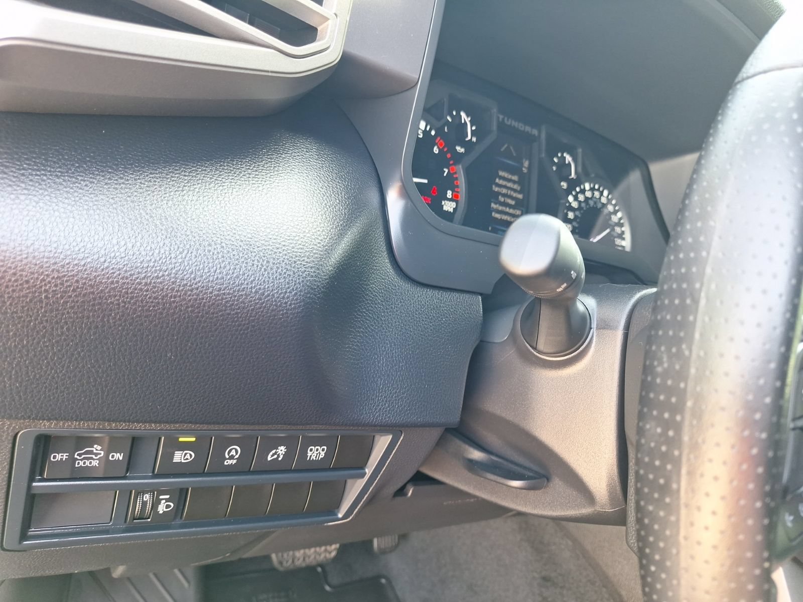Used 2025 Toyota Tundra SR5 AWD/4WD image 18