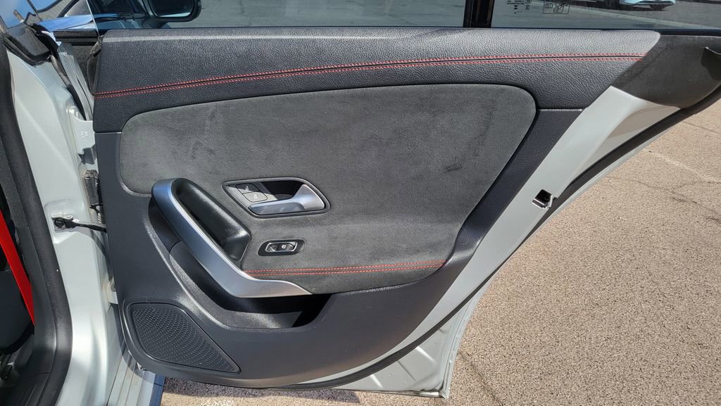 Used 2023 Mercedes-Benz CLA 35 AMG 4MATIC image 18
