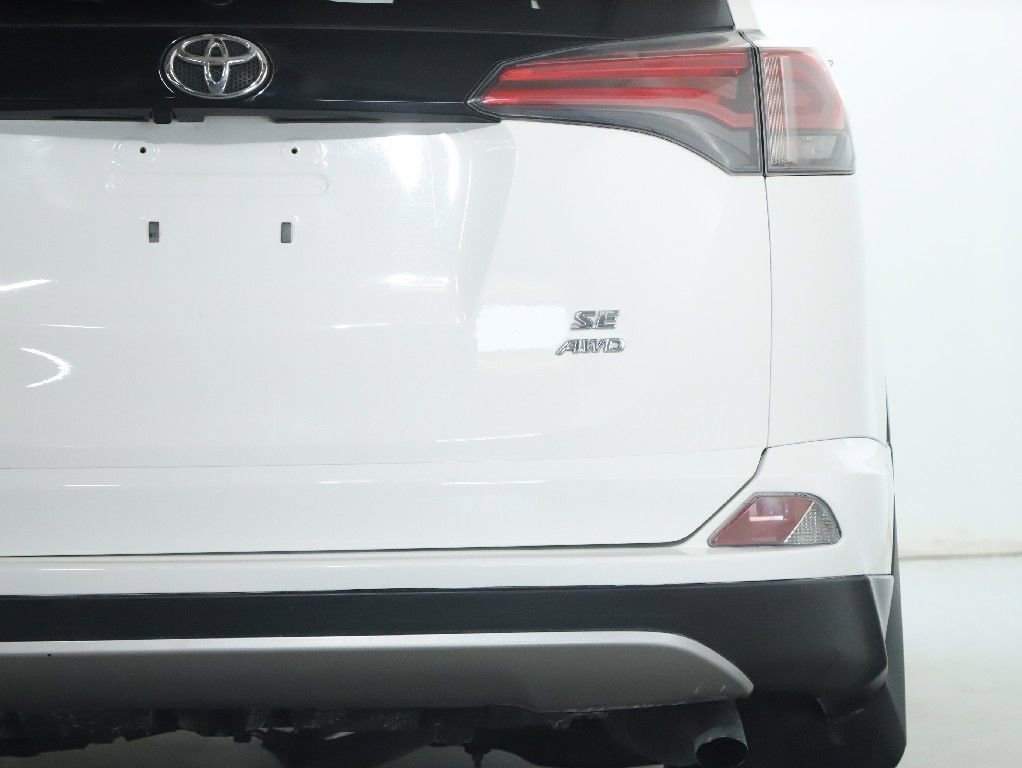 Used 2017 Toyota RAV4 SE w/ Power Extra Value Package AWD/4WD image 46