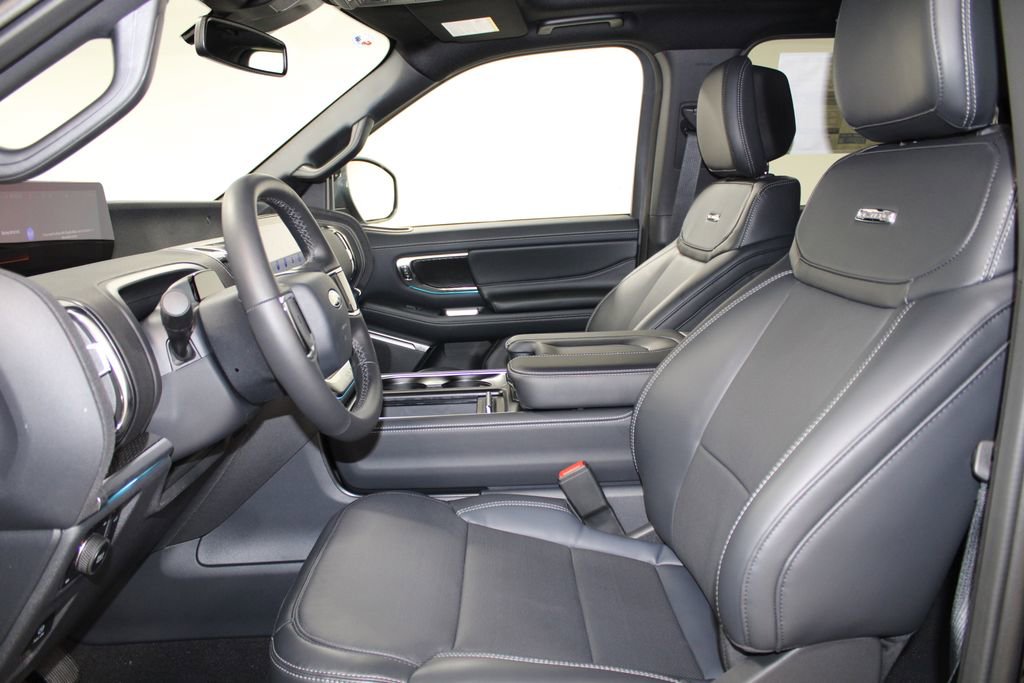 New 2026 Ford Expedition Platinum image 21