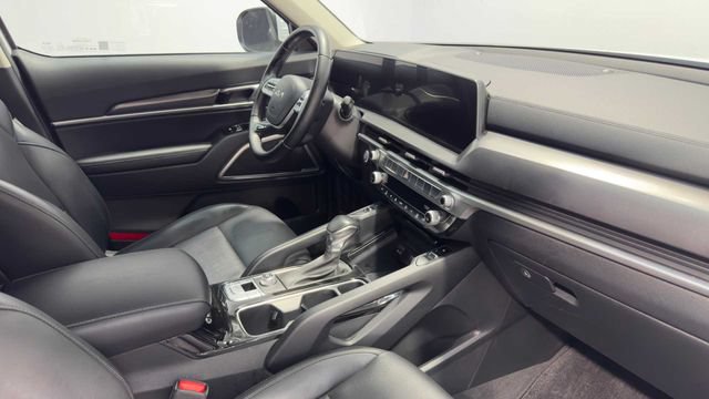 Used 2023 Kia Telluride S FWD image 13