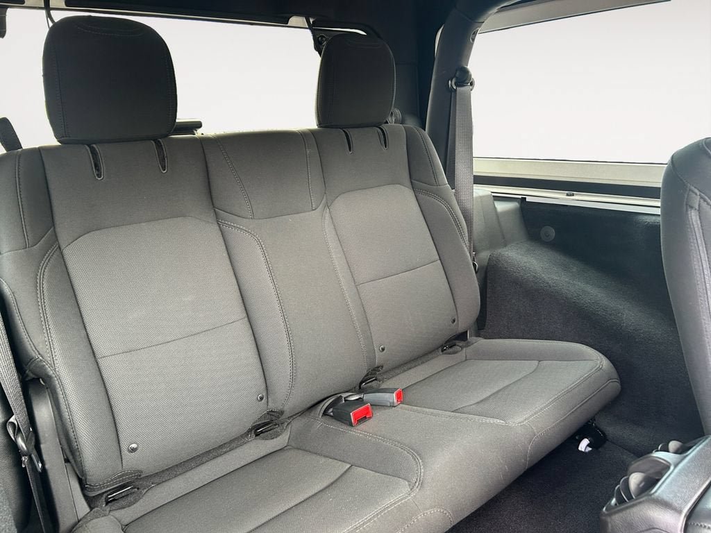 Used 2018 Jeep Wrangler Sport AWD/4WD image 23