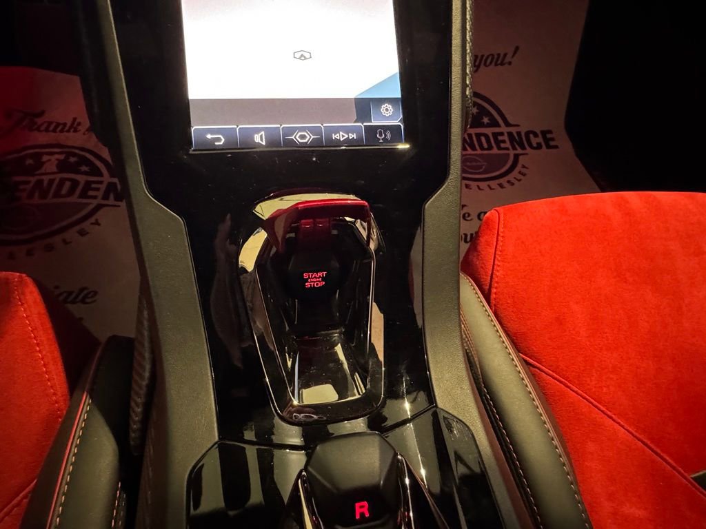 Used 2020 Lamborghini Huracan EVO image 33