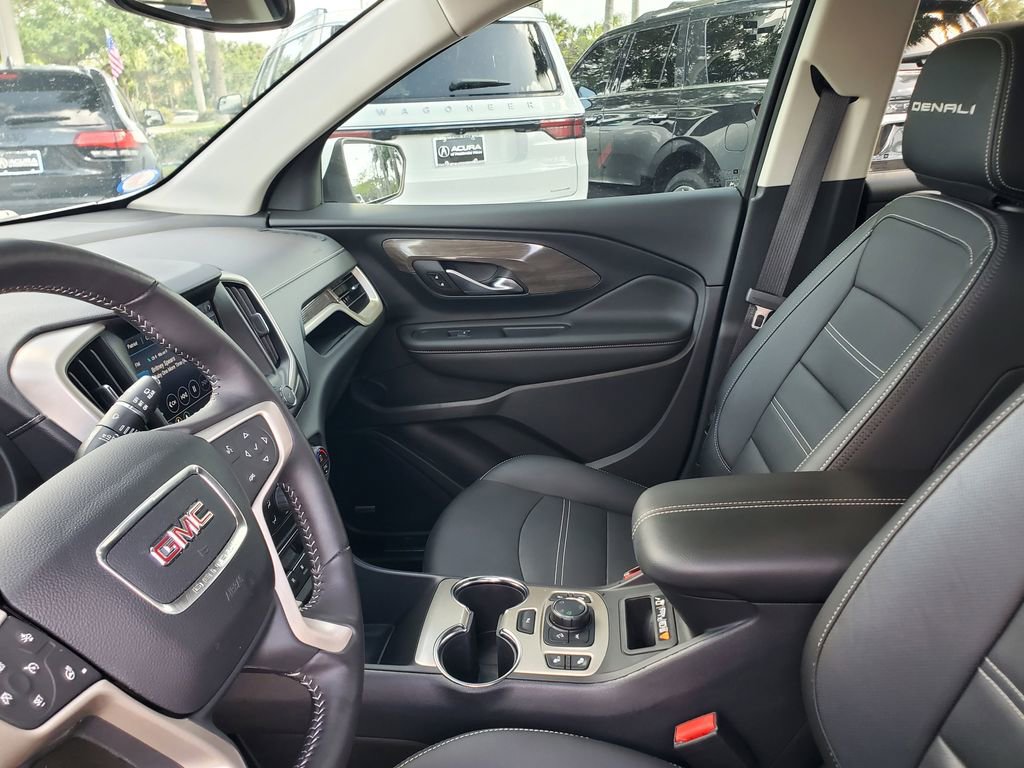 Used 2022 GMC Terrain Denali image 16