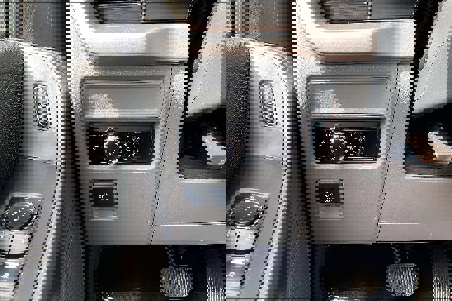 Used 2023 Ford F150 XLT image 32