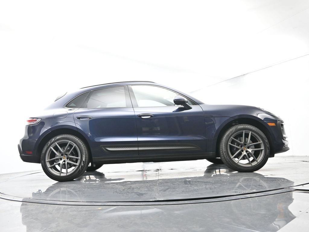 Certified 2023 Porsche Macan Turbo AWD/4WD image 50