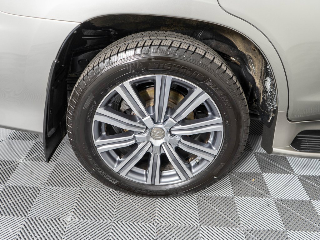 Used 2016 Lexus LX 570 4WD w/ Luxury Package image 35