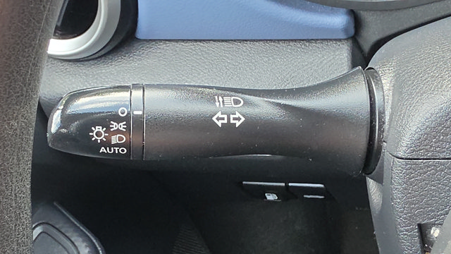 Used 2024 Nissan Versa SV FWD image 24