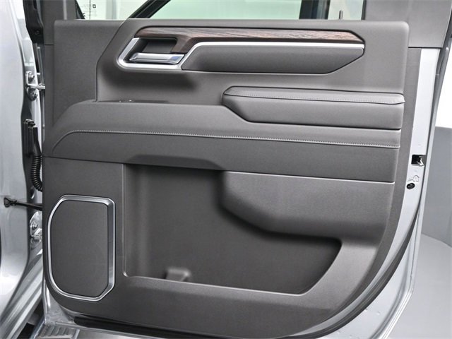 New 2025 GMC Sierra 2500 SLT w/ SLT Premium Package image 16
