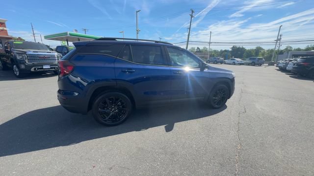 Used 2023 GMC Terrain SLT w/ Infotainment Package II AWD/4WD image 8