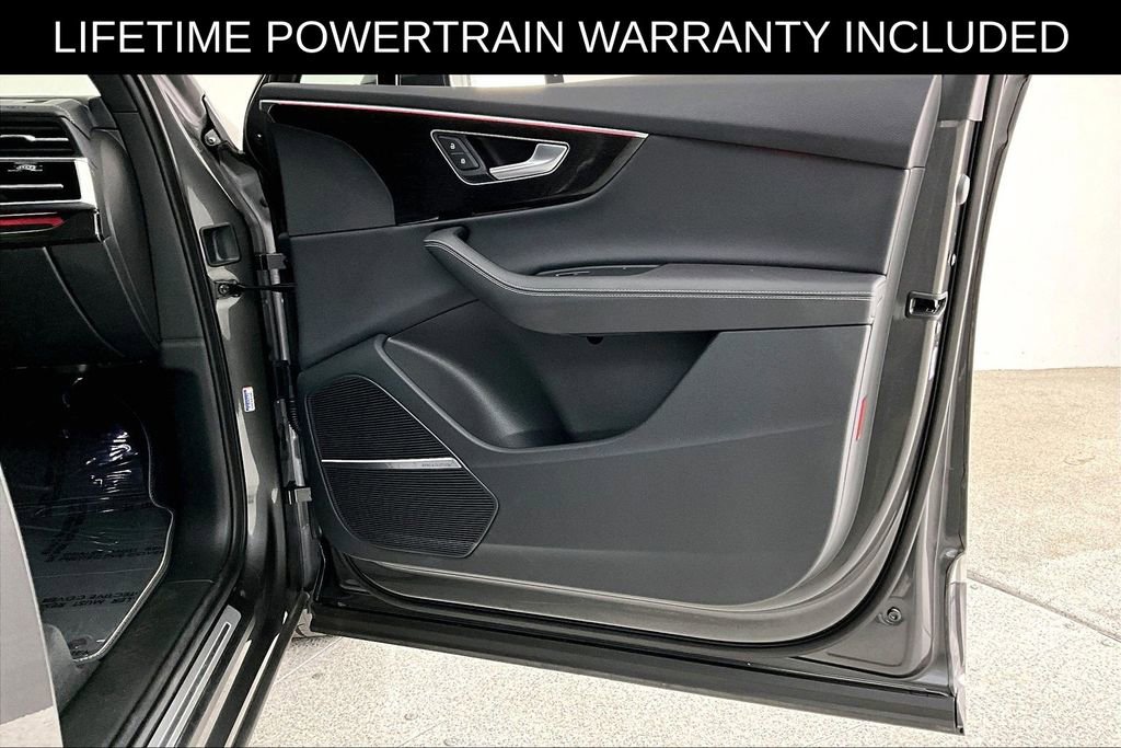 Used 2025 Audi Q7 3.0T Premium Plus image 24