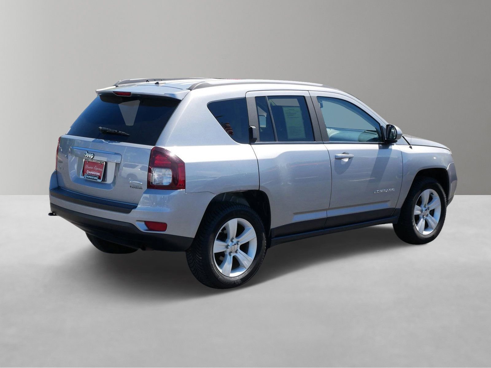 Used 2016 Jeep Compass Latitude w/ All Weather Capability Group AWD/4WD image 4