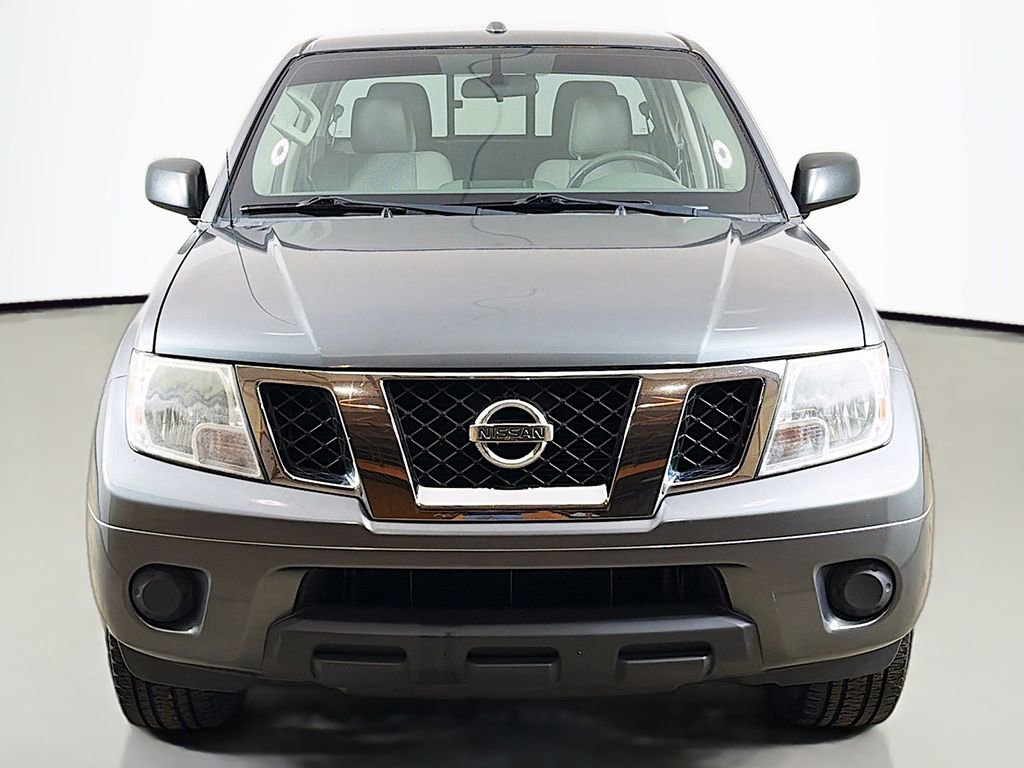 Used 2018 Nissan Frontier SV image 6