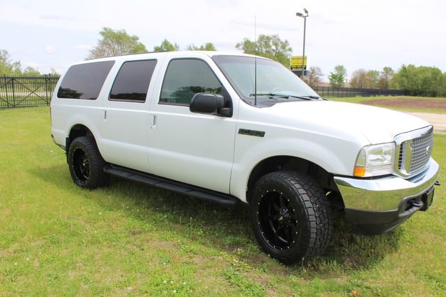 Used 2002 Ford Excursion XLT AWD/4WD image 4