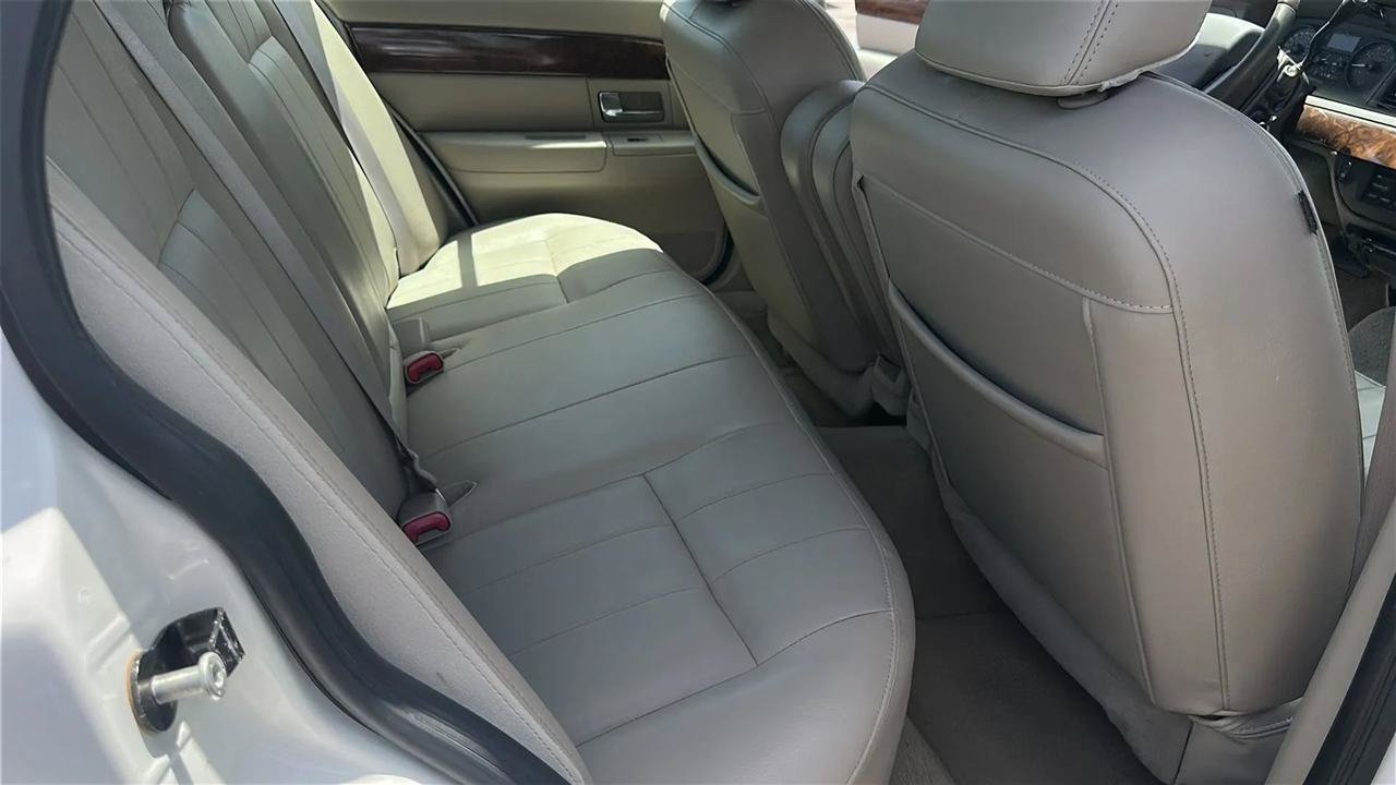 Used 2009 Mercury Grand Marquis LS RWD image 29