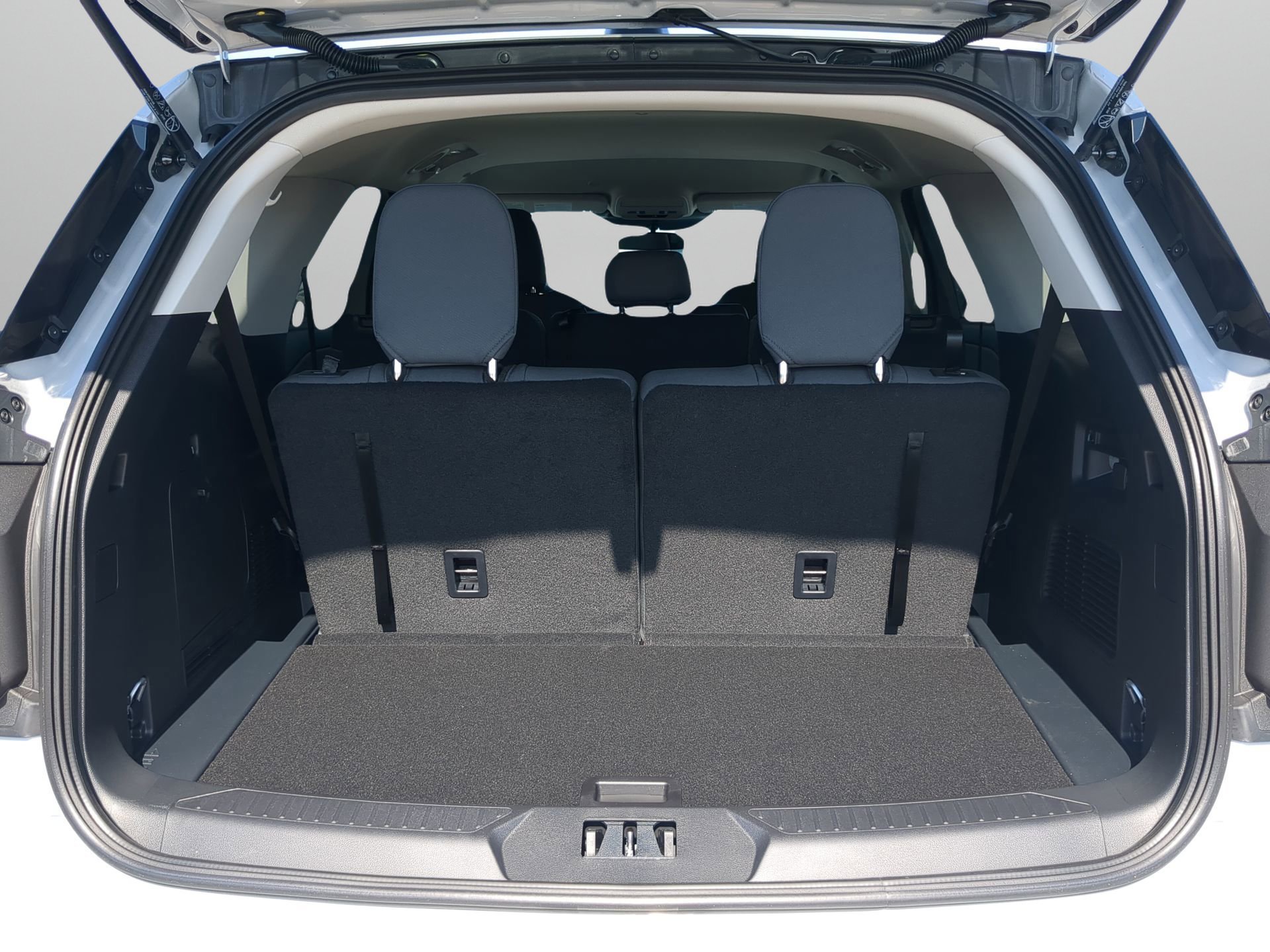 New 2026 Ford Explorer Active RWD image 49