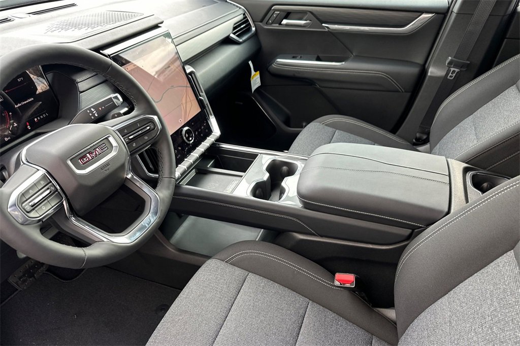 New 2025 GMC Acadia Elevation image 8