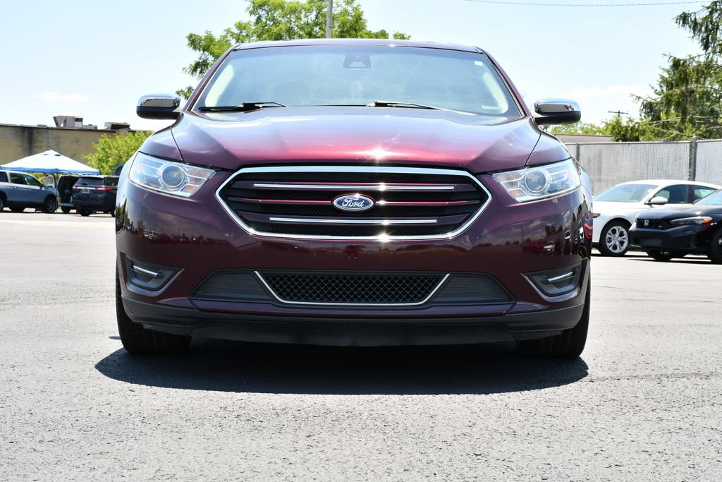 Used 2019 Ford Taurus Limited FWD image 2