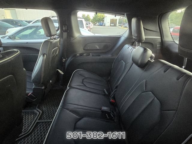Used 2026 Chrysler Pacifica Limited w/ Uconnect Theater Family Group FWD image 11