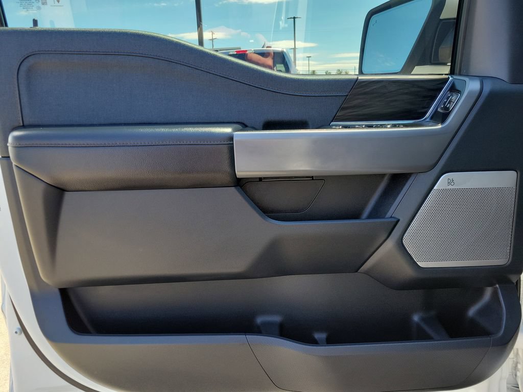 Used 2025 Ford F150 Lightning Lariat AWD/4WD image 18