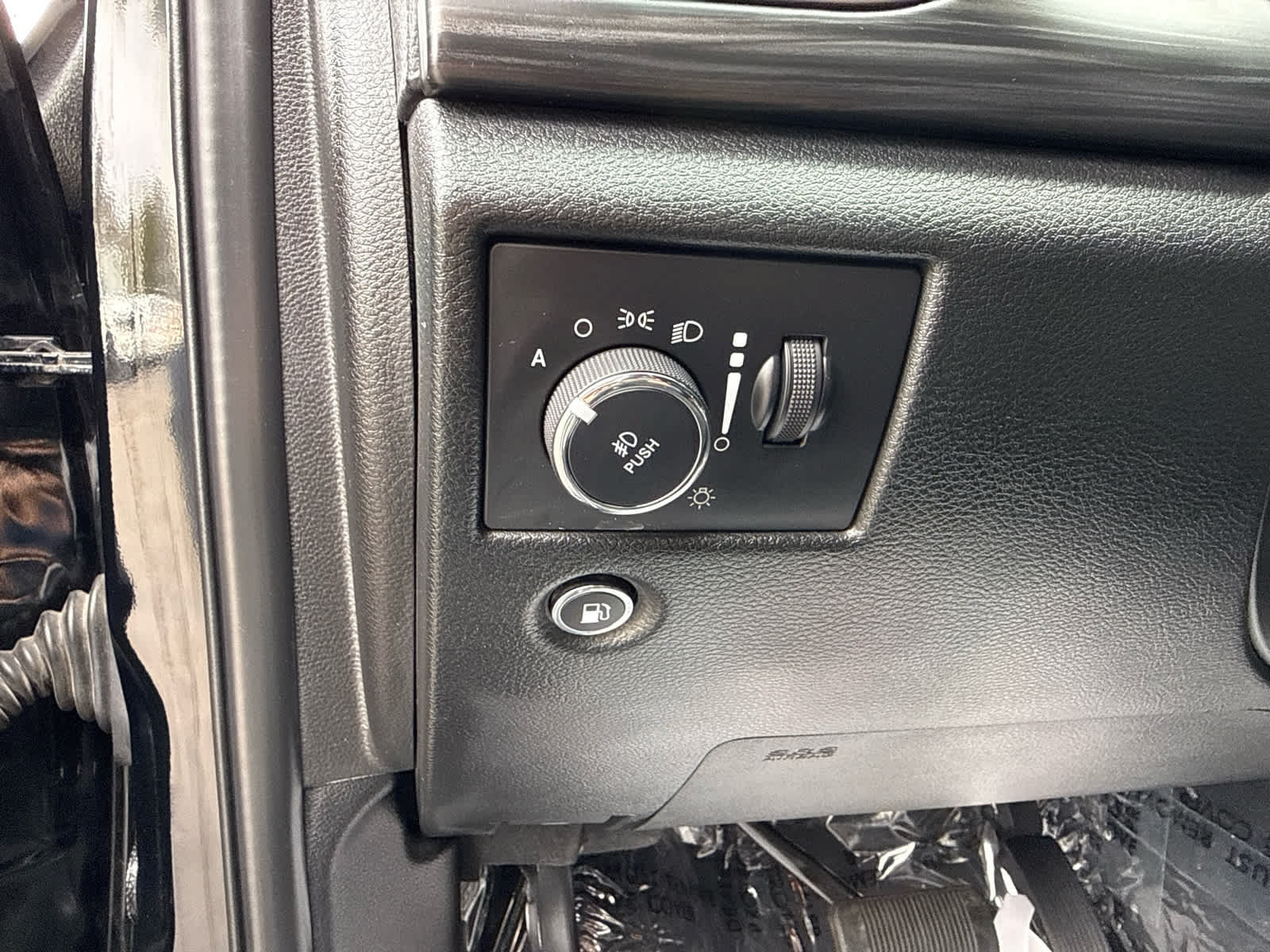 Used 2022 Jeep Grand Cherokee Laredo X AWD/4WD image 18