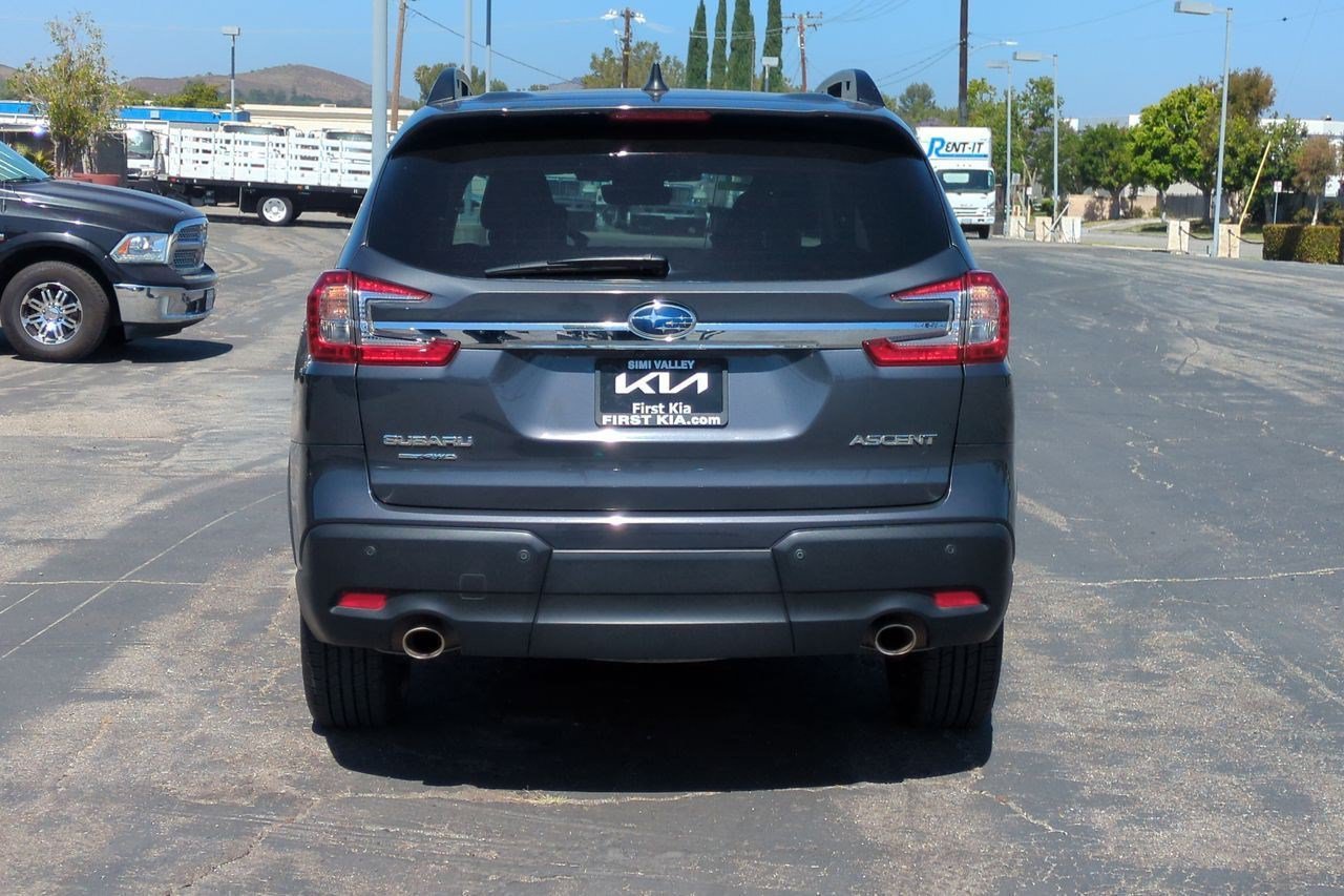 Used 2023 Subaru Ascent Premium w/ Convenience Package AWD/4WD image 7