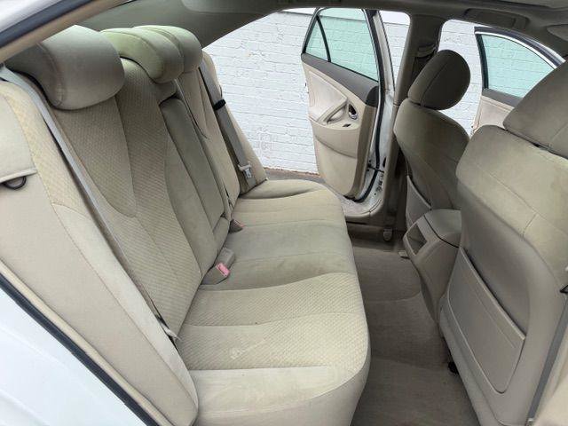 Used 2007 Toyota Camry LE FWD image 12