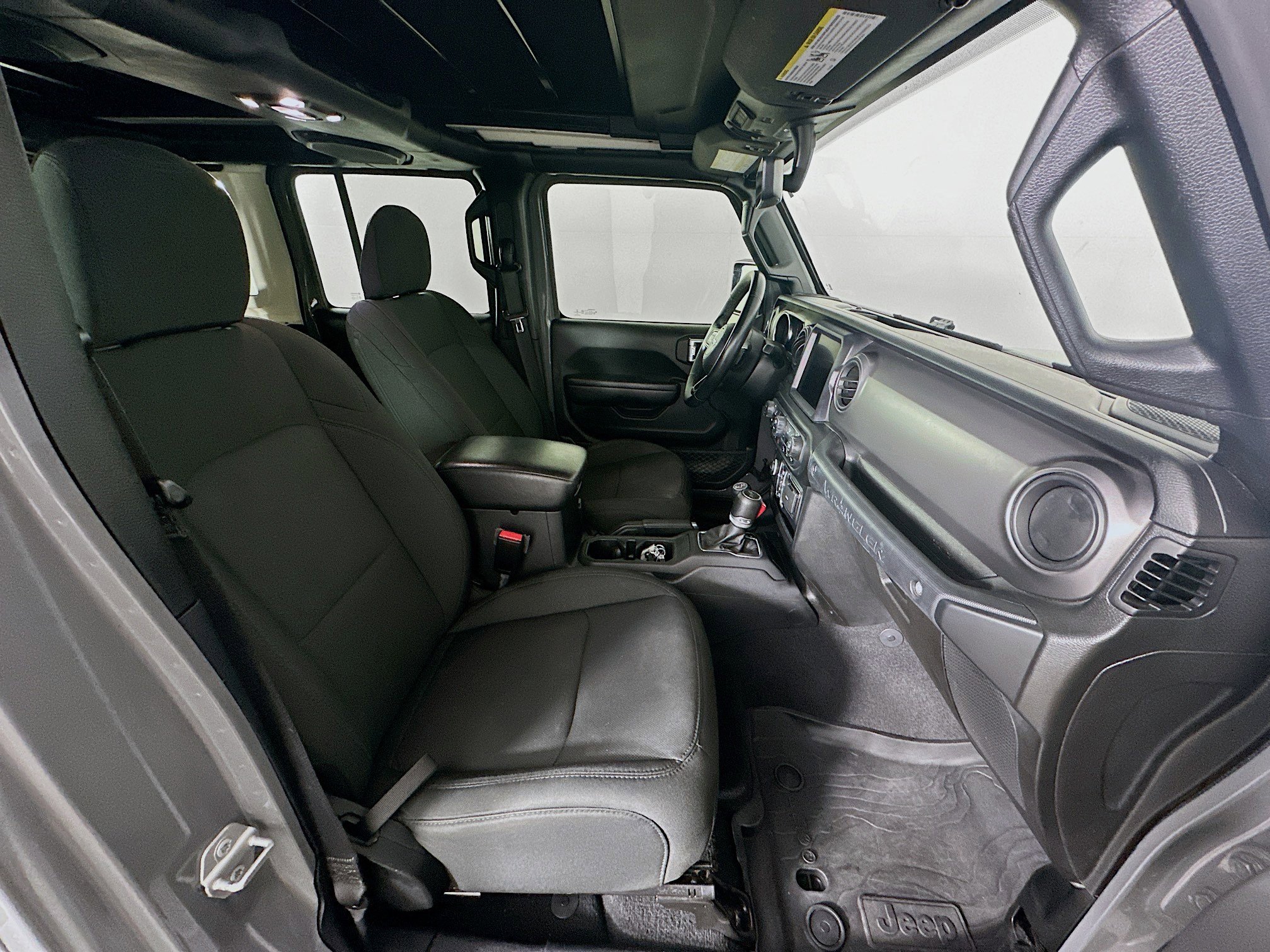 Used 2021 Jeep Wrangler Sport S w/ Sun And Sound Package AWD/4WD image 33