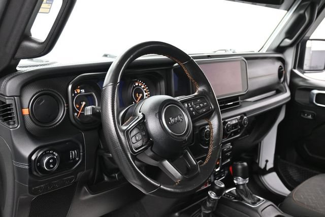 Used 2024 Jeep Gladiator Mojave w/ Technology Group AWD/4WD image 13