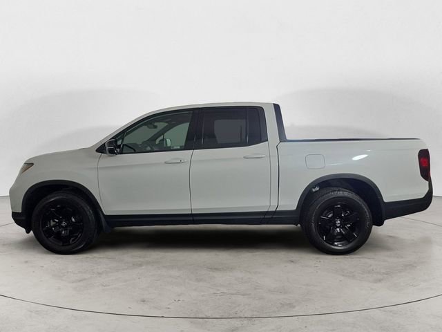 Used 2026 Honda Ridgeline Black Edition image 2