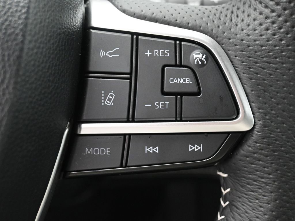 Certified 2026 Toyota Sienna XSE image 20